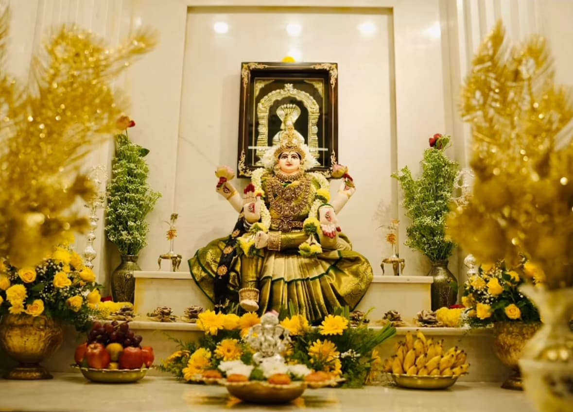Varamahalakshmi Deity